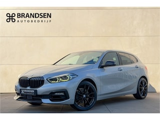 BMW 118i High Executive Head up-18"- Navi-ACC-Camera