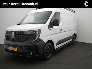 Renault Master T35 2.0 dCi 130 L2H2 Advance - Black Edition Pakket - Trekhaak - All-season - Camera - Betimmering - Imperiaal - Ladder