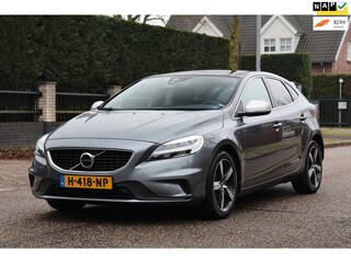 Volvo V40 1.5 T3 Polar+ Sport | R-DISIGN | PANO | AUTOMAAT | NAVI | CLIMA | CRUISE | NAP | ZEER MOOIE GOED ONDERHOUDEN AUTO |