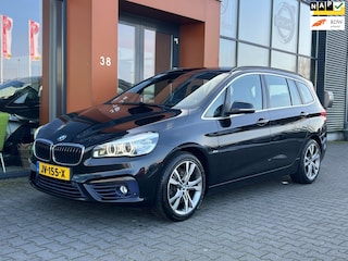 BMW 2-serie Tourer 220i HighExec.|HUD|LEER|EXPORT AUTO