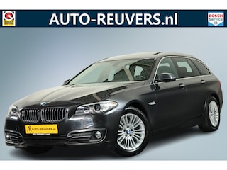 BMW 5-serie Touring 520i Luxury Edition / Panorama / Leder / LED / Memory