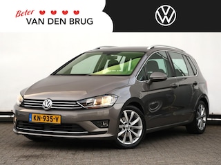 Volkswagen Golf Sportsvan 1.4 TSI Connected Series 125 pk | Navigatie | Achteruitrijcamera | Trekhaak | 17" Dion | Stoelverwarming |