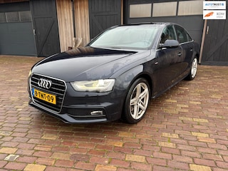 Audi A4 Limousine 1.8 TFSIe Limited S-LINE.NL AUTO ,ZEER NETJES