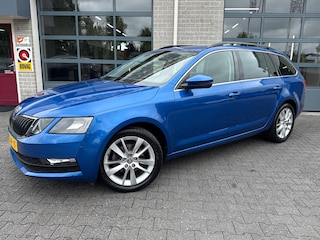 Skoda Octavia Combi 1.0 TSI Greentech Business Edition | TREKHAAK | CARPLAY |