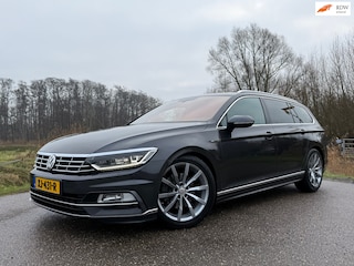 Volkswagen Passat Variant 1.4 TSI Highline Business R-Line Automaat / Leder / Apple CarPlay/Android Auto / 18" Velgen / PDC / LED