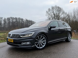 Volkswagen Passat Variant 1.4 TSI Highline Business R-Line Automaat / Leder / Apple CarPlay/Android Auto / 18" Velgen / PDC / LED