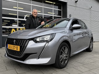 Peugeot 208 1.2 PureTech Active Pack 46.000 KM - Apple CarPlay / Navigatie I Airco I LED I PDC I Sport velgen I Dealer onderhouden