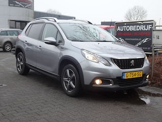Peugeot 2008 1.2 PureTech Signature