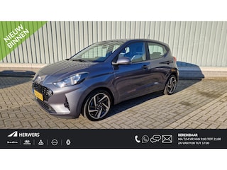 Hyundai i10 1.0 Comfort Smart / NL Auto / Navigatie / 16" lichtmetalen velgen / 1e Eigenaar / Camera / Airco / Apple CarPlay/Android Auto / Cruise Control /
