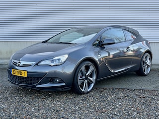 Opel Astra GTC 1.4 Turbo Sport [ fm navi,ecc,cruise,19``lmv ]