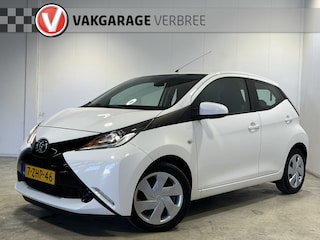 Toyota Aygo 1.0 VVT-i x-play | Achteruitrijcamera | Airco | Radio |