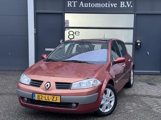 Renault Mégane 2.0-16V Privilège Luxe Pano / Automaat