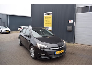 Opel Astra 1.4 Turbo business