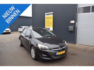 Opel Astra 1.4 Turbo business