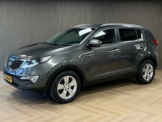 Kia Sportage 1.6 GDI 20th Anniversary DEALEROND CAMERA PARKEERSENSOREN VOOR EN ACHTER NAVI CRUISE CONTROL HILL ASSIST AIRCO