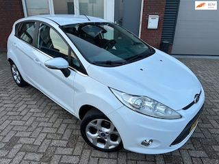Ford Fiesta 1.4 Titanium / 1e Eig / PDC / Clima / Cruise / NAP / 17 inch