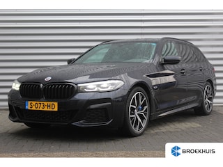 BMW 5-serie Touring 530e 292PK BUSINESS EDITION PLUS M-SPORT AUTOMAAT / NAVI / LEDER / FULL-LED / CLIMA / PDC / 19" LMV / CAMERA / KEYLESS / WINTERPAKKET / CRUISECONTROL / NIEUWSTAAT !!