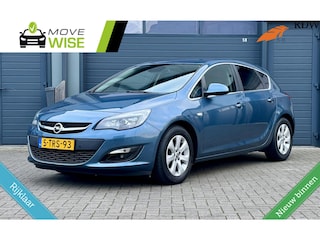 Opel Astra 1.4 Turbo 120pk Business + | Sportline | 142.000 KM NAP | 5 Drs. | Trekhaak | Cruise | Rijklaar |