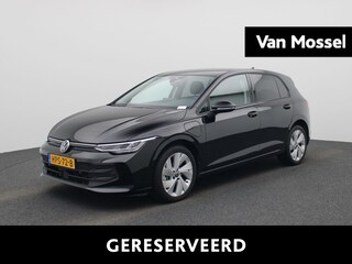 Volkswagen Golf 1.5 eHybrid Life Edition Automaat | Apple carplay | Camera | Airco | Parkeersensoren |
