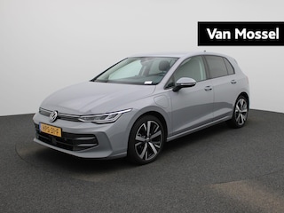 Volkswagen Golf 1.5 eHybrid 50 Edition Navigatie | Camera | Parkeersensoren | Cruise control | 18 Inch Velgen | Airco |