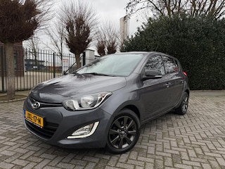 Hyundai i20 1.2i, AIRCO, Cruise Control, Bluetooth, Isofix, LM-velgen 15" & all-season banden, LED