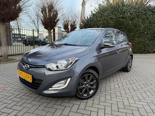 Hyundai i20 1.2i, AIRCO, Cruise Control, Bluetooth, Isofix, LM-velgen 15" & all-season banden, LED