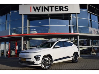 Hyundai Kona Comfort 64 kWh | Cruise Control | Climate Control | Camera | 17" Licht metalenvelgen |