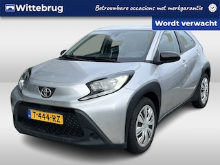 Toyota Aygo 1.0 VVT-i MT Play APPLE / ANDROID NAVIGATIE | AIRCO | ZUINIGE AUTO!