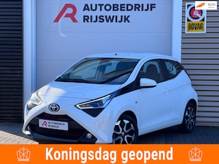 Toyota Aygo 1.0 VVT-i x-joy Navi/Camera/Xenon