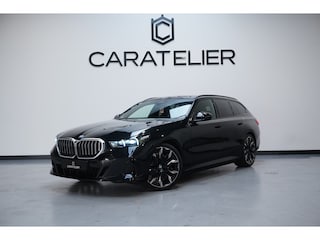 BMW 5-serie Touring 530e M Sport / M Multifunctionele Stoelen / Harman Kardon / 21 Inch