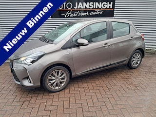 Toyota Yaris 1.5 Hybrid Aspiration Automaat | Clima | Camera | Navigatie | LM Velgen | Set winterwielen | RIJKLAARPRIJS INCL 12 MAANDEN GARANTIE EN BEURT