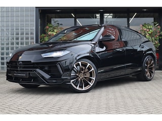 Lamborghini Urus S | Akrapovic uitlaat, Keramisch, Carbon interieur, Bang&Olufsen, Massage, Carbon in/exterieur, Panoramadak