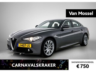 Alfa Romeo Giulia 2.0T Super | Trekhaak | Memory stoelen | PDC |