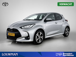 Toyota Yaris 1.5 Hybrid 115 Dynamic | BTW Voertuig | Stoelverwarming | Draadloos laden |