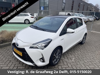 Toyota Yaris 1.5 Hybrid Executive | Panoramadak | Leder | Lichtmetalen velgen | Navigatie