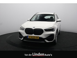 BMW X1 sDrive18i Executive Edition | Trekhaak | Head-up Display | Led | DAB