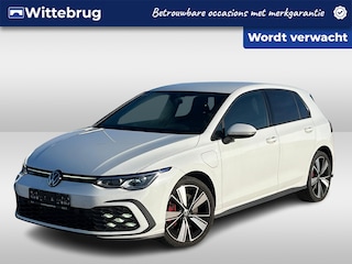 Volkswagen Golf 1.4 eHybrid 245PK DSG GTE / IQ LED / Achteruitrijcamera / Stuur + Stoelverwarming / Dodehoeksensor / Travel Assist
