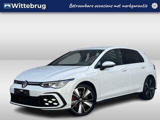 Volkswagen Golf 1.4 eHybrid 245PK DSG GTE / IQ LED / Achteruitrijcamera / Stuur + Stoelverwarming / Dodehoeksensor / App-Connect