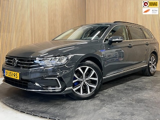 Volkswagen Passat Variant 1.4 TSI PHEV GTE Business|ACC|CARPLAY|CAMERA|CLIMATE+CRUISE|STOELVERW|ELEK.INTERIEUR|NAVIGA|LANE-ASSIST|