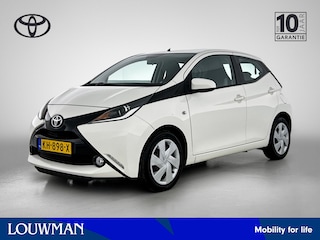 Toyota Aygo 1.0 VVT-i x-play Automaat | 1e Eigenaar | NIEUW GELEVERD & ONDERHOUDEN | Navigatie | Camera |