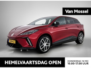 MG 4 Electric Luxury 64 kWh | WLTP 435 KM | Navi | ACC | ECC | 18"LMV |  Stoel + Stuurverwarming | 360 Cam | DAB | Apple Carplay/Android Auto |