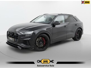 Audi Q8 55 TFSI quattro * S-line * Panoramadak * Dealer onderh. *