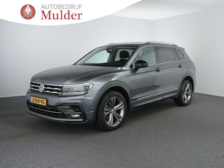 Volkswagen Tiguan 1.5 TSI Comfortline Business R-Line 7p. | Matrix | Zwenkhaak | Camera | Carplay | HUD |