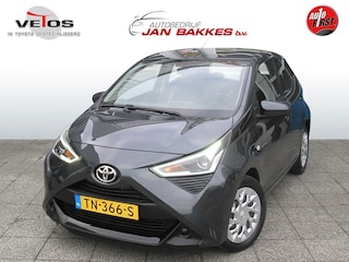 Toyota Aygo 1.0 VVT-i x-play 6.273 km! 1e eigenaar. NL AUTO