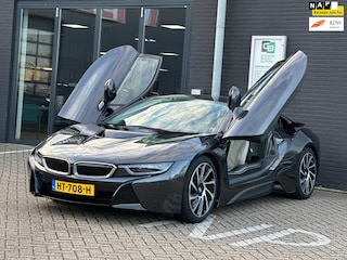 BMW i8 1.5/LEDER/NAVI/CAMERA/DELERONDERHOUDEN/NL-AUTO NAP!!
