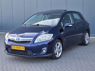 Toyota Auris 1.8 Full Hybrid Dynamic