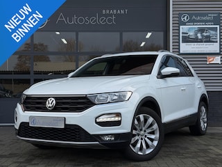 Volkswagen T-Roc 1.5 TSI Sport CarPlay Camera Virtual Dash