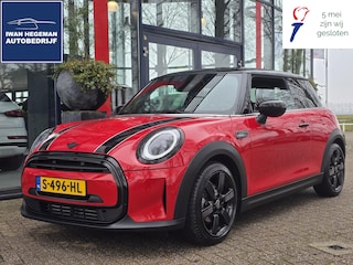 Mini Cooper 1.5 Camden Edition | ECC | PDC | Navigatie | LM Velgen |