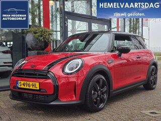 Mini Cooper 1.5 Camden Edition | ECC | PDC | Navigatie | LM Velgen |