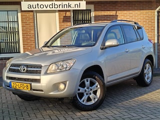 Toyota RAV4 2.0 VVTi Exec. Bns, LEER / CAMERA / STOELVERWARMING